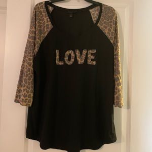 3/4 sleeves light weight shirt torrid size 2